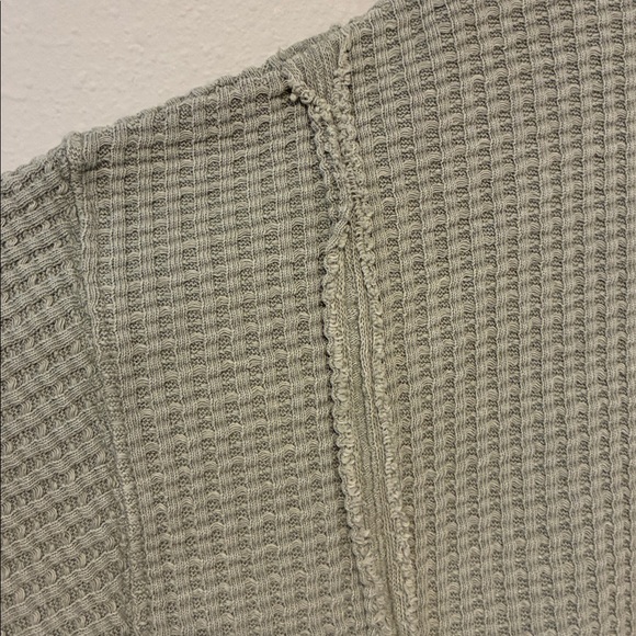 American Eagle Outfitters Light Green Waffle Knit Sweater - Picture 6 of 7